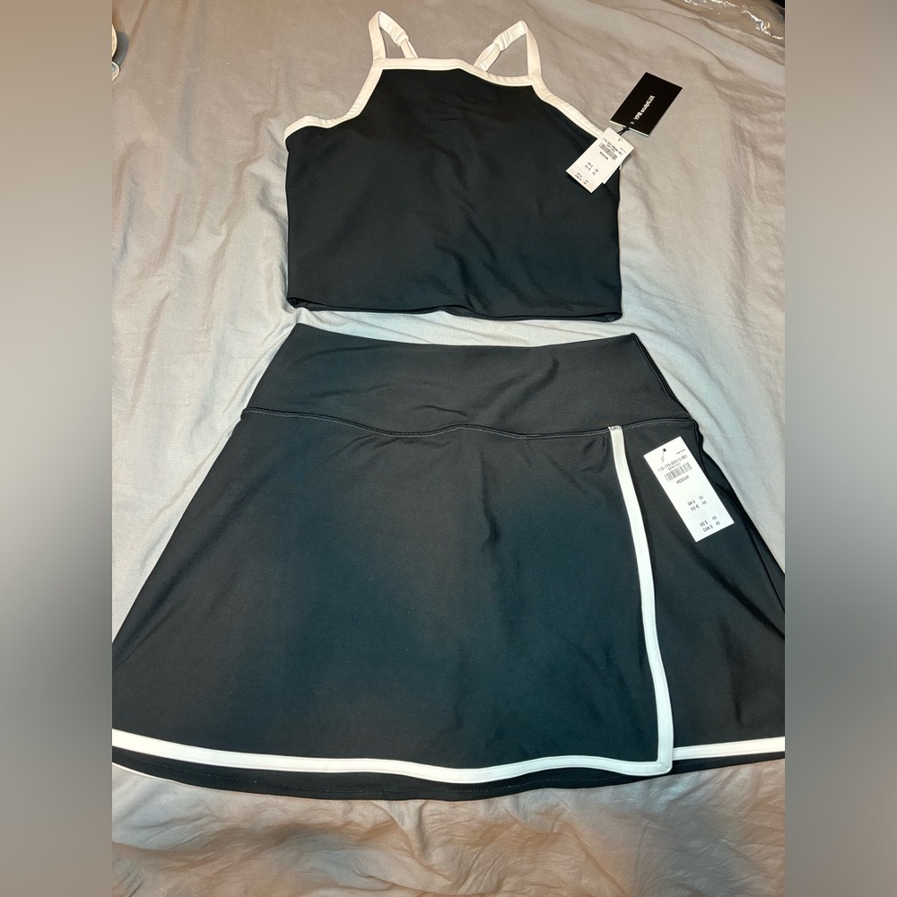 YPB sculptLUX Lined Wrap Skirt with cropped tank size medium